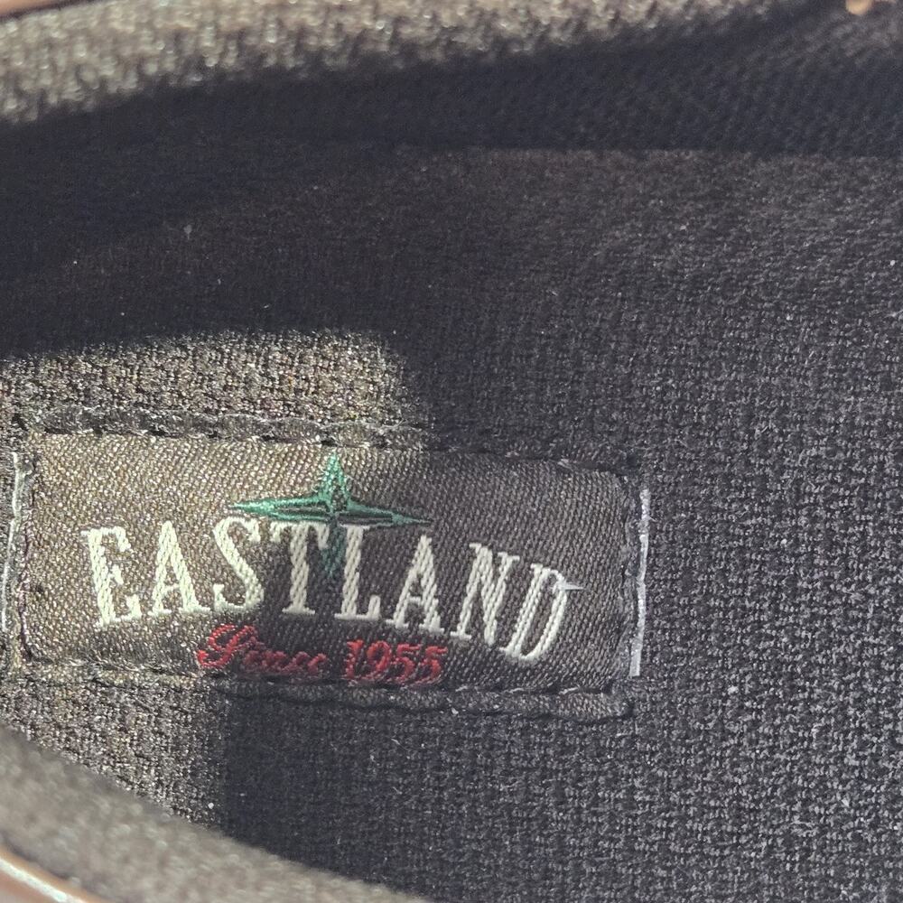 Eastland Women's Syracuse Slip-On 6M Comfort Classic Gorpcore Walking Classic - Picture 7 of 8